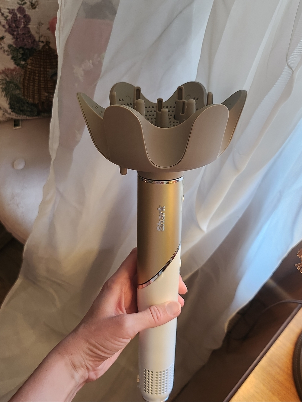 Shark Glam Curl-Defining Diffuser Attachment In Stone